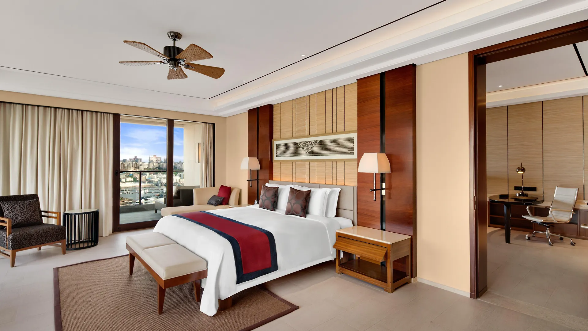 Crowne Plaza Sanya City Center By Ihg 5*,  China