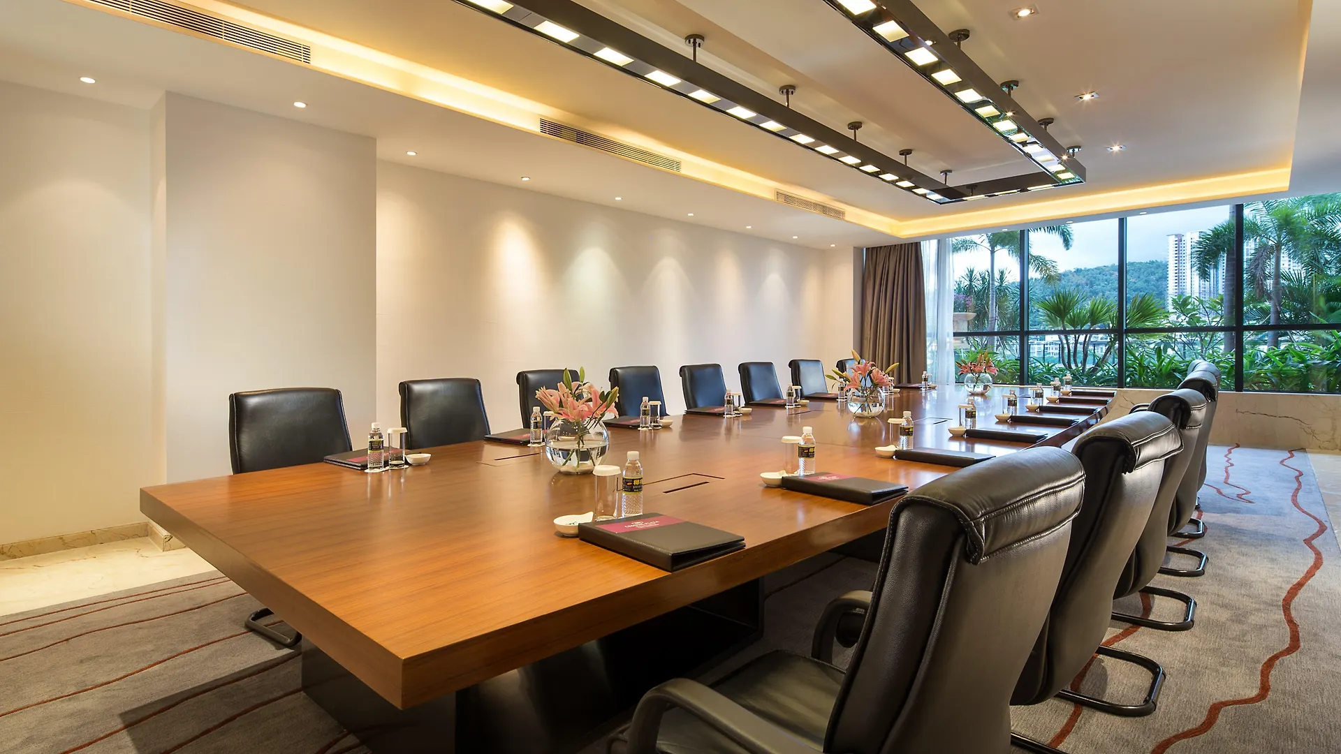 ***** Resort Crowne Plaza Sanya City Center By Ihg China