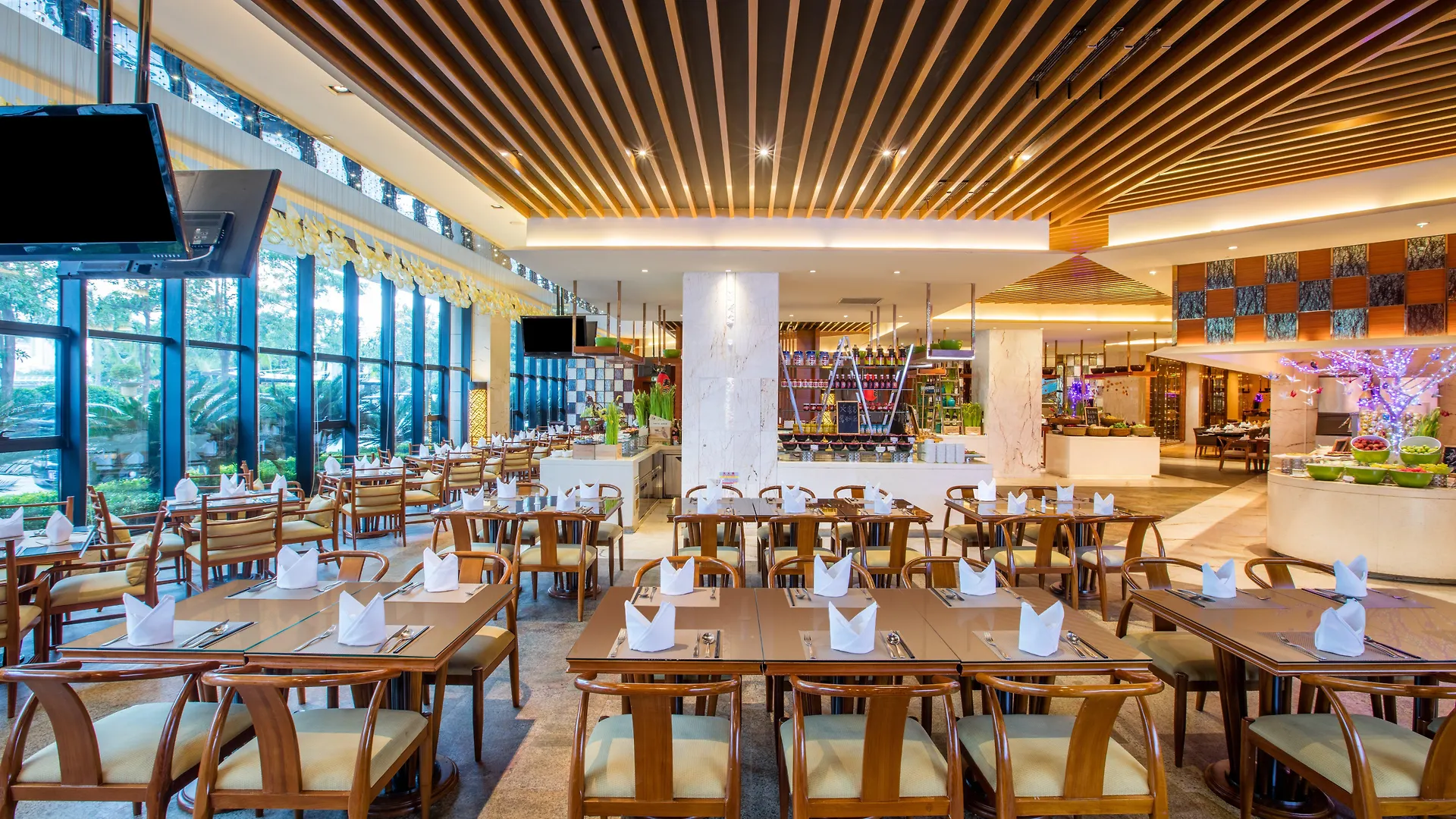 Crowne Plaza Sanya City Center By Ihg Resort